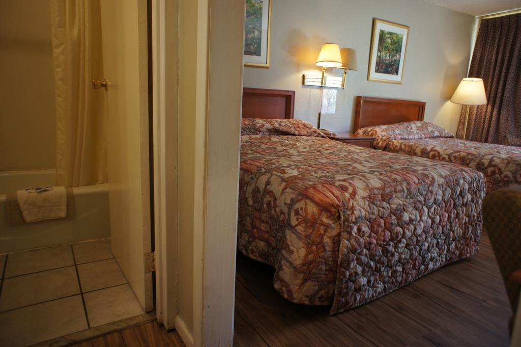 أورانج Executive Inn & Suites المظهر الخارجي الصورة