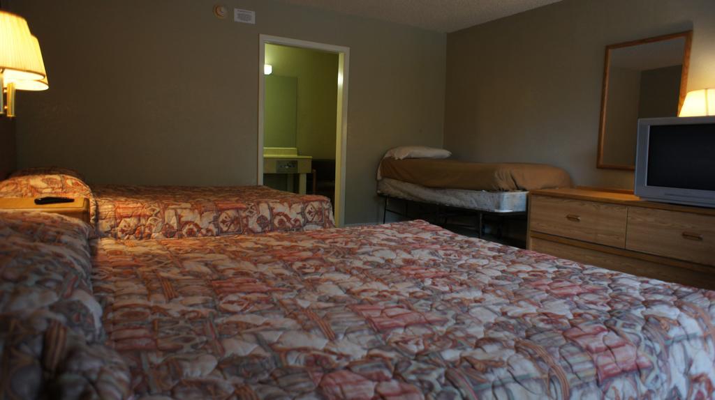 أورانج Executive Inn & Suites الغرفة الصورة